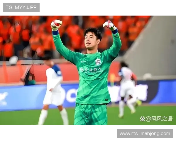 云南玉昆新援鲍亚雄在热身赛中担任门将
